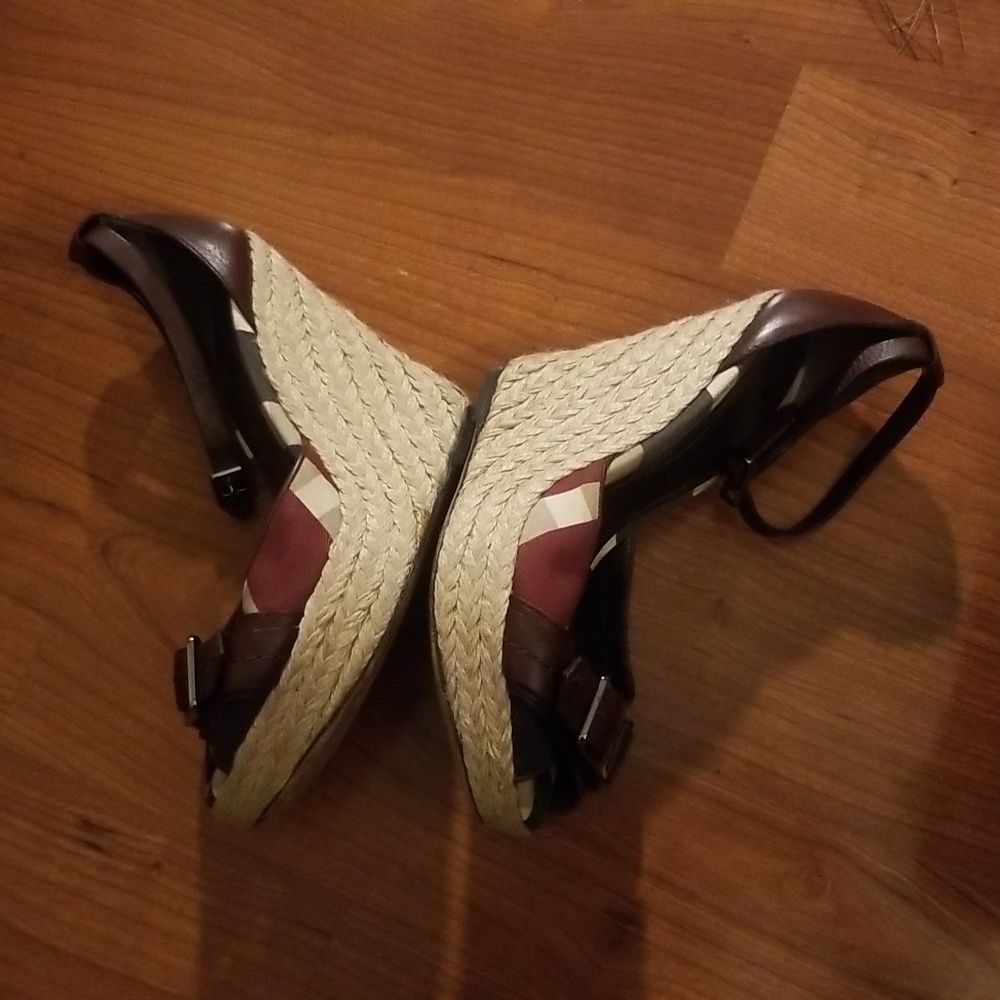 Burberry Wedge Heels - Picture 4 of 12